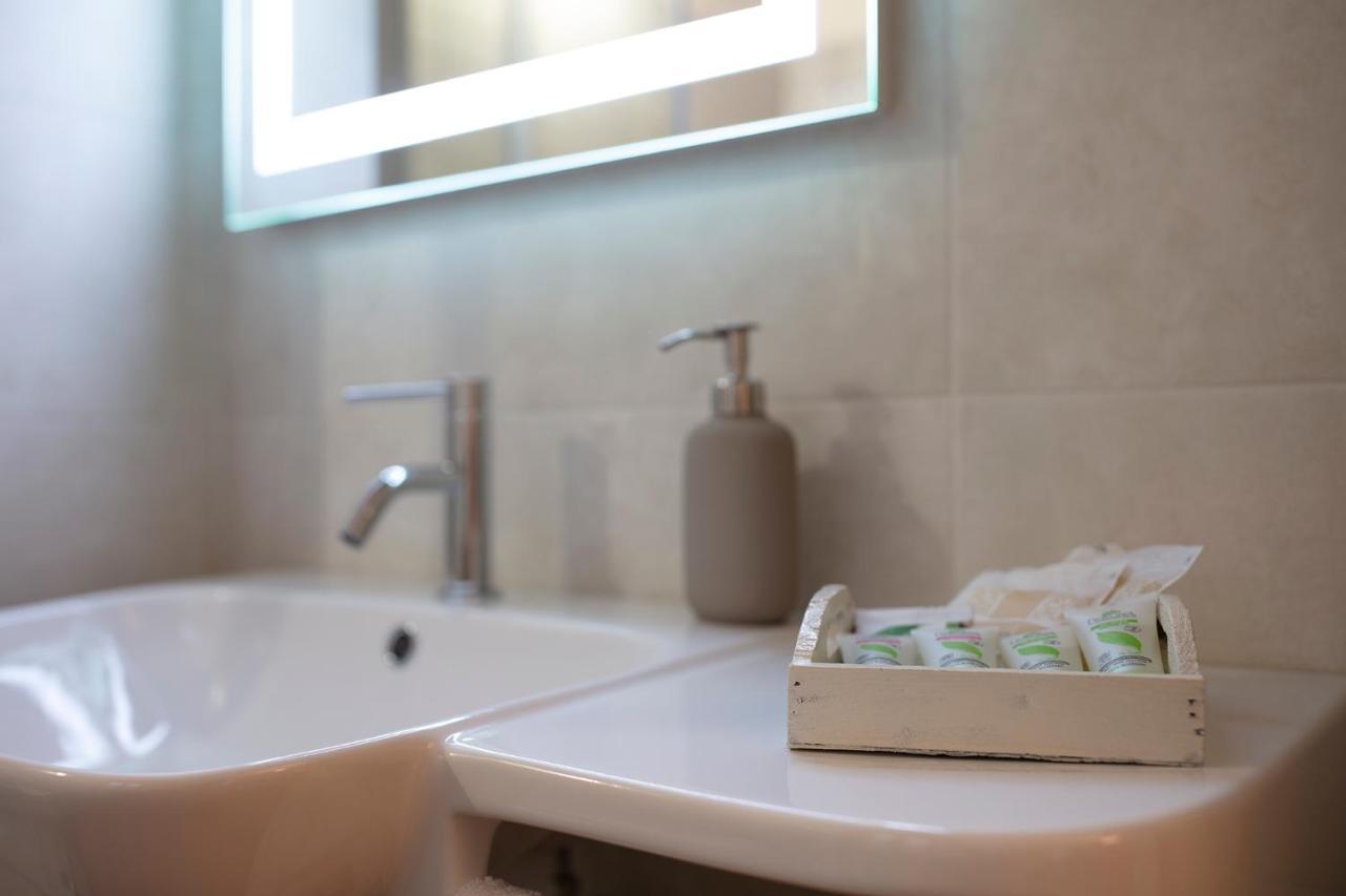 Bed and Breakfast Il Cortile Segreto San Severino Marche Exterior foto
